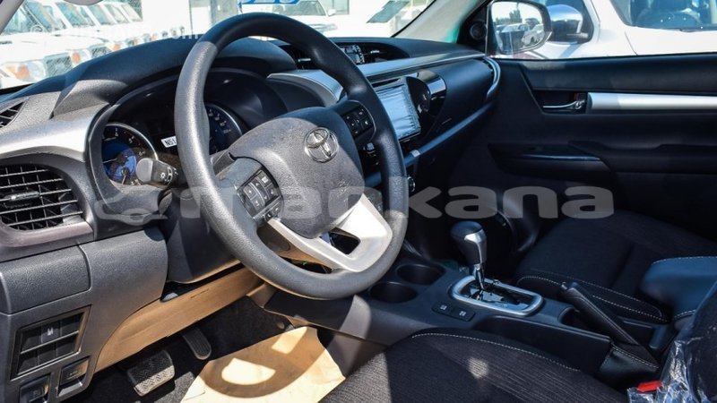 Big with watermark toyota hilux abhasia import dubai 2949