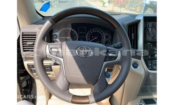 Buy Import Toyota Land Cruiser Black Car in Import - Dubai in Abhasia Buy Import Toyota Land Cruiser Black Car in Import - Dubai in Abhasia