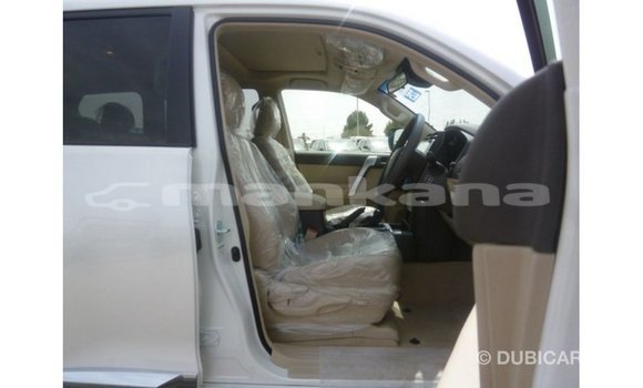 Buy Import Toyota Prado White Car in Import - Dubai in Abhasia Buy Import Toyota Prado White Car in Import - Dubai in Abhasia