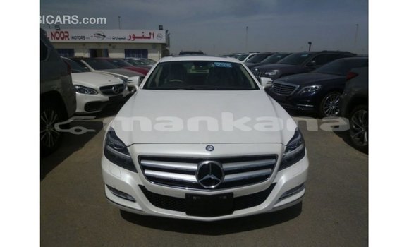 Buy Import Mercedes-Benz 190 White Car in Import - Dubai in Abhasia Buy Import Mercedes-Benz 190 White Car in Import - Dubai in Abhasia