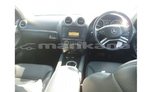 Buy Import Mercedes-Benz 190 White Car in Import - Dubai in Abhasia Buy Import Mercedes-Benz 190 White Car in Import - Dubai in Abhasia
