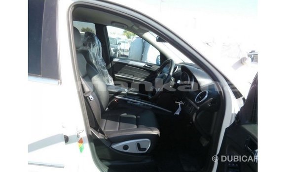 Buy Import Mercedes-Benz 190 White Car in Import - Dubai in Abhasia Buy Import Mercedes-Benz 190 White Car in Import - Dubai in Abhasia