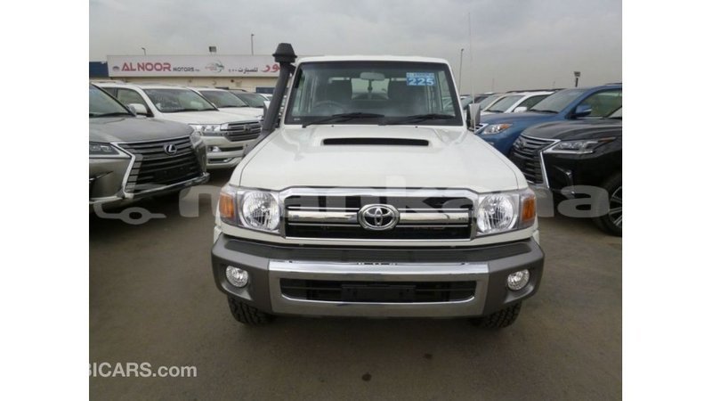 Big with watermark toyota land cruiser abhasia import dubai 2971