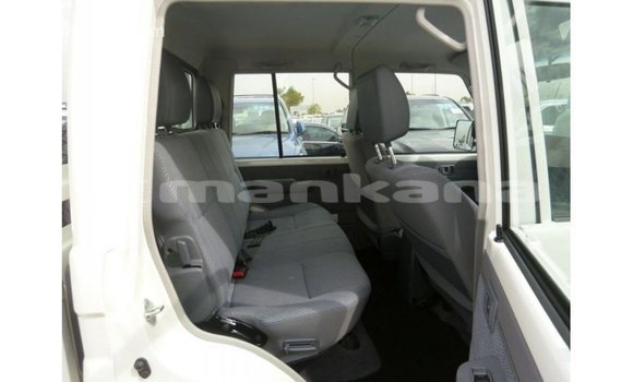 Buy Import Toyota Land Cruiser White Car in Import - Dubai in Abhasia Buy Import Toyota Land Cruiser White Car in Import - Dubai in Abhasia