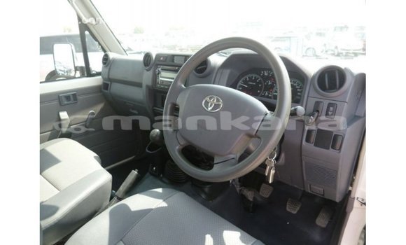 Buy Import Toyota Land Cruiser White Car in Import - Dubai in Abhasia Buy Import Toyota Land Cruiser White Car in Import - Dubai in Abhasia