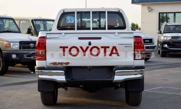 Buy Import Toyota Hilux White Car in Import - Dubai in Abhasia Buy Import Toyota Hilux White Car in Import - Dubai in Abhasia