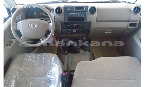 Buy Import Toyota Land Cruiser White Car in Import - Dubai in Abhasia Buy Import Toyota Land Cruiser White Car in Import - Dubai in Abhasia