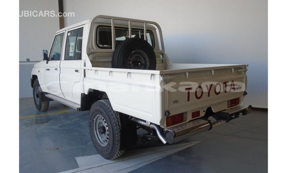 Buy Import Toyota Land Cruiser White Car in Import - Dubai in Abhasia Buy Import Toyota Land Cruiser White Car in Import - Dubai in Abhasia