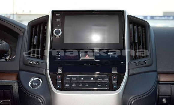 Buy Import Toyota Land Cruiser White Car in Import - Dubai in Abhasia Buy Import Toyota Land Cruiser White Car in Import - Dubai in Abhasia