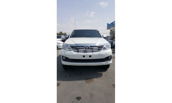 Buy Import Toyota Fortuner White Car in Import - Dubai in Abhasia Buy Import Toyota Fortuner White Car in Import - Dubai in Abhasia