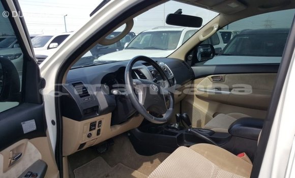Buy Import Toyota Fortuner White Car in Import - Dubai in Abhasia Buy Import Toyota Fortuner White Car in Import - Dubai in Abhasia