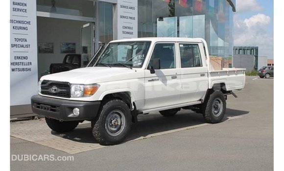 Buy Import Toyota Land Cruiser White Car in Import - Dubai in Abhasia Buy Import Toyota Land Cruiser White Car in Import - Dubai in Abhasia