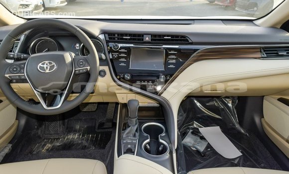 Buy Import Toyota Camry White Car in Import - Dubai in Abhasia Buy Import Toyota Camry White Car in Import - Dubai in Abhasia