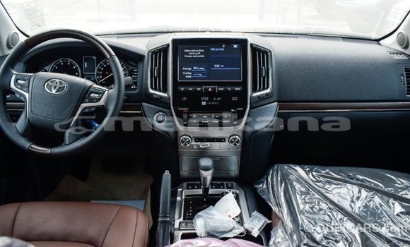 Buy Import Toyota Land Cruiser White Car in Import - Dubai in Abhasia Buy Import Toyota Land Cruiser White Car in Import - Dubai in Abhasia
