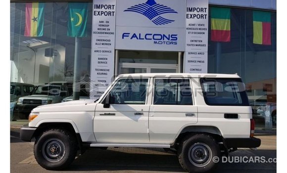 Buy Import Toyota Land Cruiser White Car in Import - Dubai in Abhasia Buy Import Toyota Land Cruiser White Car in Import - Dubai in Abhasia