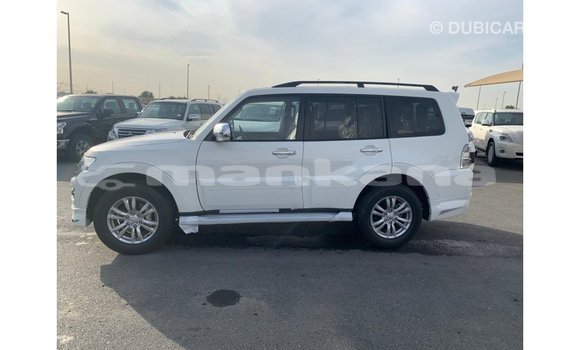 Buy Import Mitsubishi Pajero White Car in Import - Dubai in Abhasia Buy Import Mitsubishi Pajero White Car in Import - Dubai in Abhasia