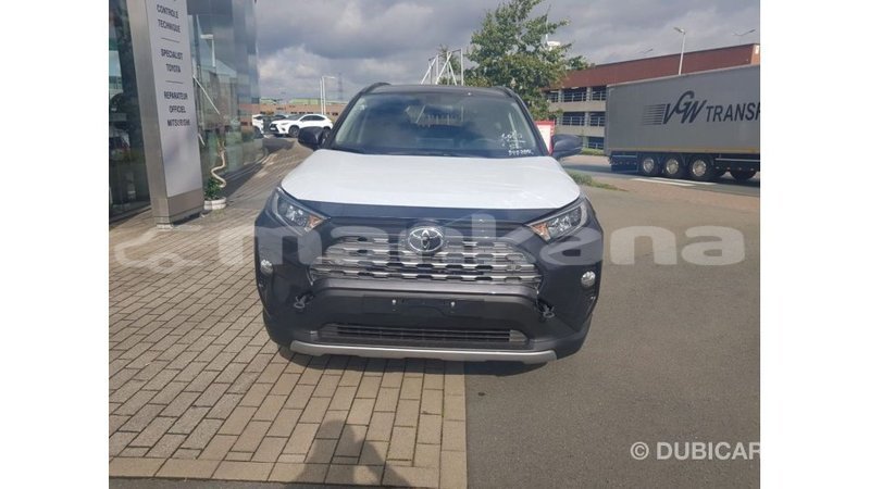 Big with watermark toyota rav4 abhasia import dubai 3008