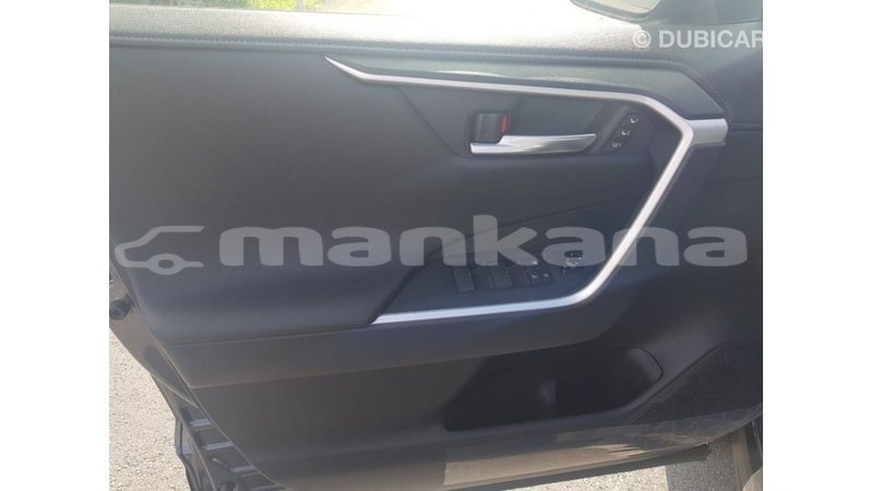 Big with watermark toyota rav4 abhasia import dubai 3008