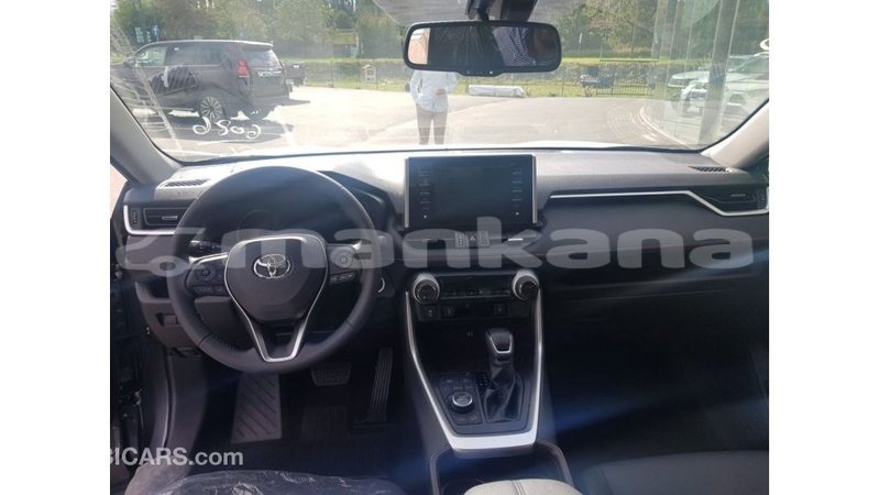 Big with watermark toyota rav4 abhasia import dubai 3008