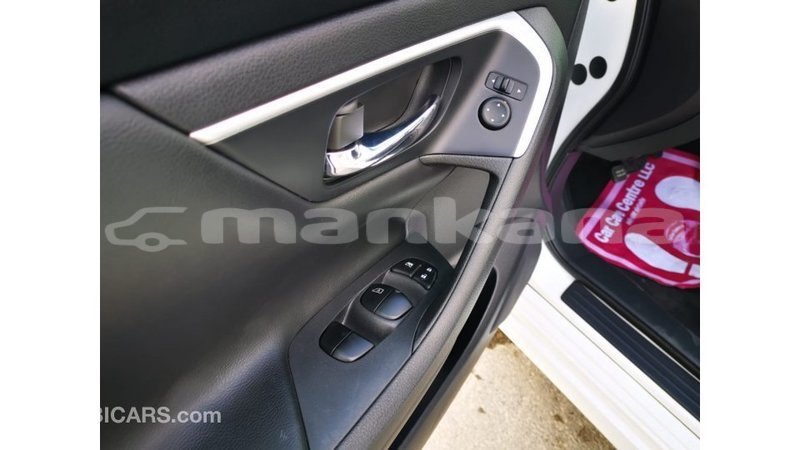 Big with watermark nissan altima abhasia import dubai 3011