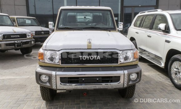Buy Import Toyota Land Cruiser Beige Car in Import - Dubai in Abhasia Buy Import Toyota Land Cruiser Beige Car in Import - Dubai in Abhasia