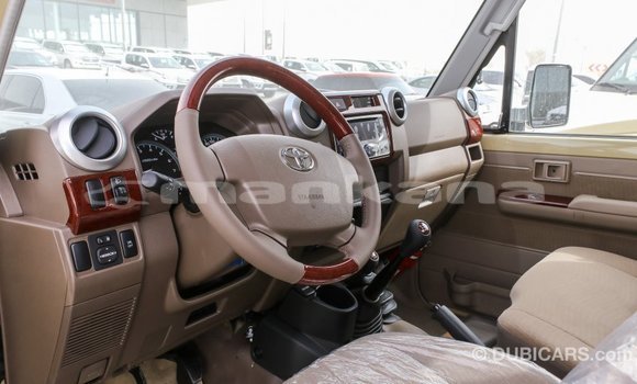 Buy Import Toyota Land Cruiser Beige Car in Import - Dubai in Abhasia Buy Import Toyota Land Cruiser Beige Car in Import - Dubai in Abhasia