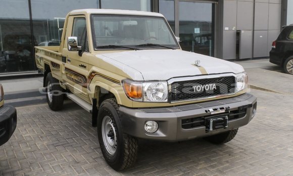 Buy Import Toyota Land Cruiser Beige Car in Import - Dubai in Abhasia Buy Import Toyota Land Cruiser Beige Car in Import - Dubai in Abhasia