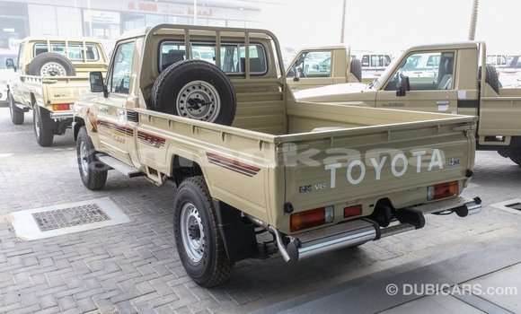 Buy Import Toyota Land Cruiser Beige Car in Import - Dubai in Abhasia Buy Import Toyota Land Cruiser Beige Car in Import - Dubai in Abhasia