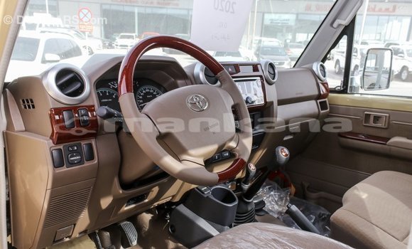 Buy Import Toyota Land Cruiser Beige Car in Import - Dubai in Abhasia Buy Import Toyota Land Cruiser Beige Car in Import - Dubai in Abhasia