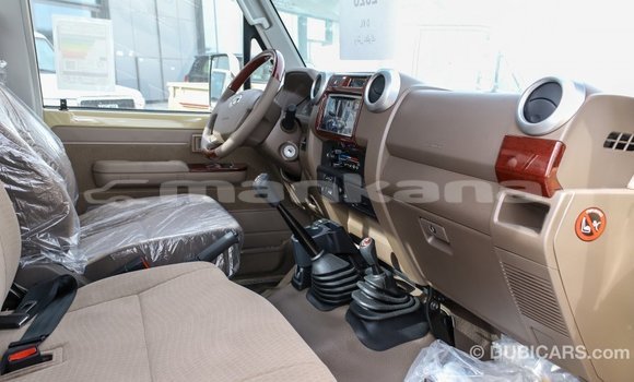 Buy Import Toyota Land Cruiser Beige Car in Import - Dubai in Abhasia Buy Import Toyota Land Cruiser Beige Car in Import - Dubai in Abhasia