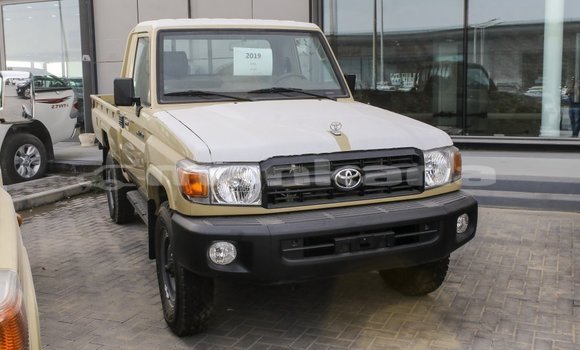 Buy Import Toyota Land Cruiser Beige Car in Import - Dubai in Abhasia Buy Import Toyota Land Cruiser Beige Car in Import - Dubai in Abhasia