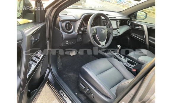 Buy Import Toyota HiAce Other Truck in Import - Dubai in Abhasia Buy Import Toyota HiAce Other Truck in Import - Dubai in Abhasia