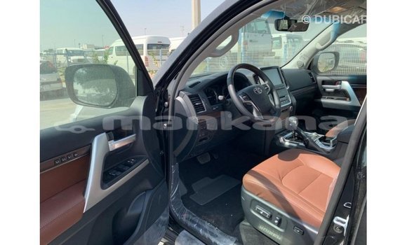 Buy Import Toyota Land Cruiser Black Car in Import - Dubai in Abhasia Buy Import Toyota Land Cruiser Black Car in Import - Dubai in Abhasia