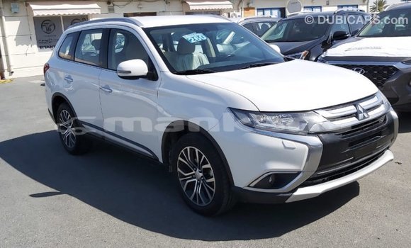 Buy Import Mitsubishi Outlander White Car in Import - Dubai in Abhasia Buy Import Mitsubishi Outlander White Car in Import - Dubai in Abhasia