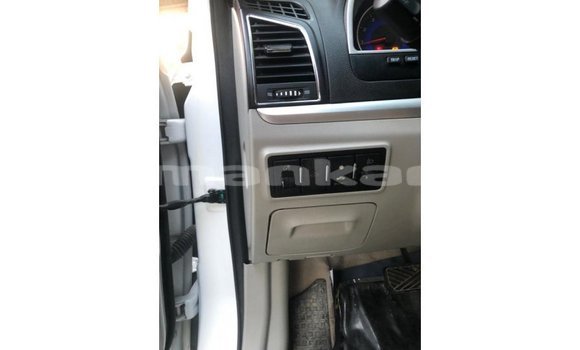 Buy Import Geely Emgrand 7 White Car in Import - Dubai in Abhasia Buy Import Geely Emgrand 7 White Car in Import - Dubai in Abhasia