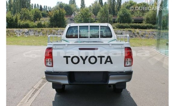 Buy Import Toyota Hilux White Car in Import - Dubai in Abhasia Buy Import Toyota Hilux White Car in Import - Dubai in Abhasia