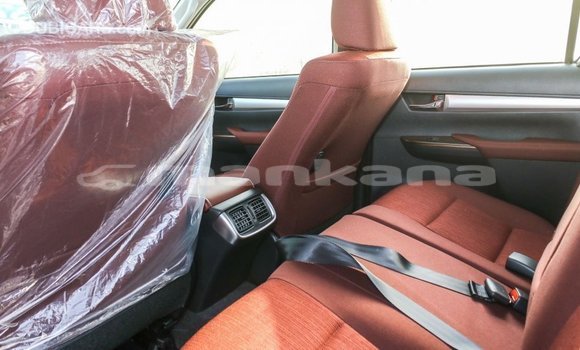 Buy Import Toyota Hilux White Car in Import - Dubai in Abhasia Buy Import Toyota Hilux White Car in Import - Dubai in Abhasia