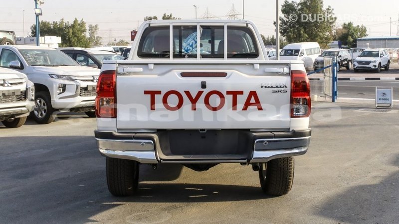 Big with watermark toyota hilux abhasia import dubai 3064