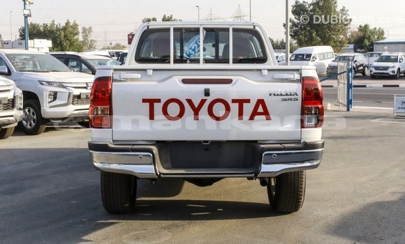 Buy Import Toyota Hilux White Car in Import - Dubai in Abhasia Buy Import Toyota Hilux White Car in Import - Dubai in Abhasia