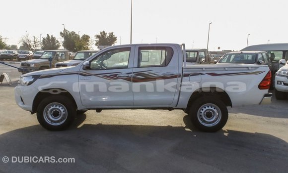 Buy Import Toyota Hilux White Car in Import - Dubai in Abhasia Buy Import Toyota Hilux White Car in Import - Dubai in Abhasia