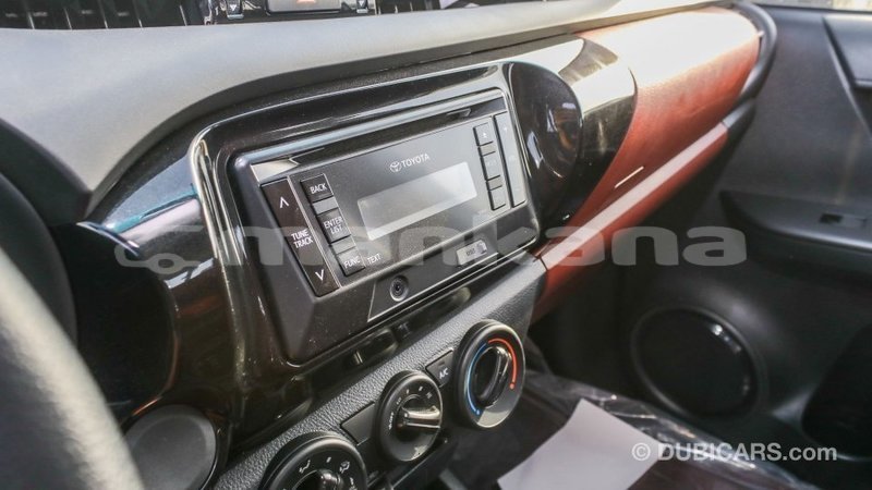 Big with watermark toyota hilux abhasia import dubai 3066