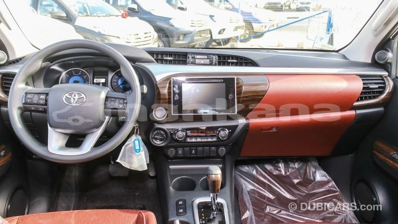 Big with watermark toyota hilux abhasia import dubai 3068