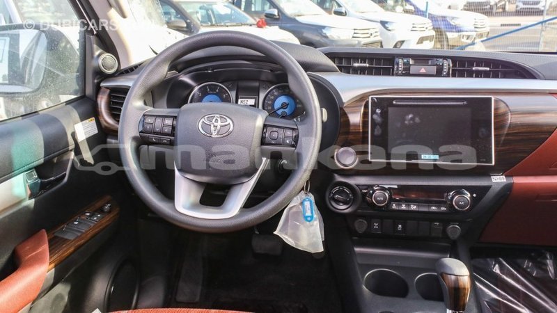 Big with watermark toyota hilux abhasia import dubai 3068