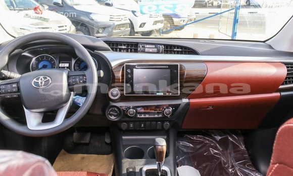 Buy Import Toyota Hilux White Car in Import - Dubai in Abhasia Buy Import Toyota Hilux White Car in Import - Dubai in Abhasia