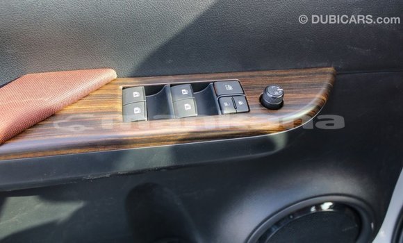 Buy Import Toyota Hilux White Car in Import - Dubai in Abhasia Buy Import Toyota Hilux White Car in Import - Dubai in Abhasia