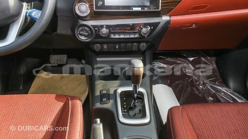 Big with watermark toyota hilux abhasia import dubai 3071