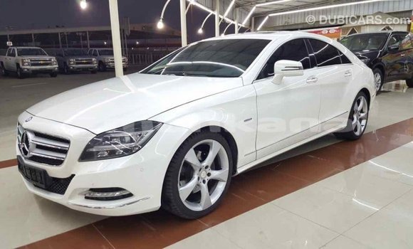 Buy Import Mercedes-Benz 190 (W201) White Car in Import - Dubai in Abhasia Buy Import Mercedes-Benz 190 (W201) White Car in Import - Dubai in Abhasia