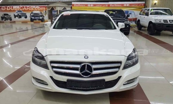 Buy Import Mercedes-Benz 190 (W201) White Car in Import - Dubai in Abhasia Buy Import Mercedes-Benz 190 (W201) White Car in Import - Dubai in Abhasia
