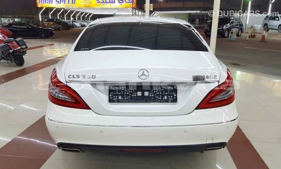 Buy Import Mercedes-Benz 190 (W201) White Car in Import - Dubai in Abhasia Buy Import Mercedes-Benz 190 (W201) White Car in Import - Dubai in Abhasia