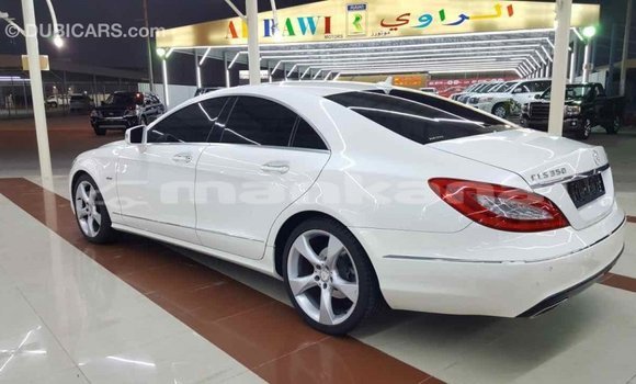 Buy Import Mercedes-Benz 190 (W201) White Car in Import - Dubai in Abhasia Buy Import Mercedes-Benz 190 (W201) White Car in Import - Dubai in Abhasia